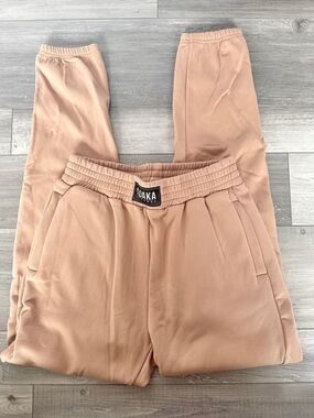 Hoaka comfy joggers nude